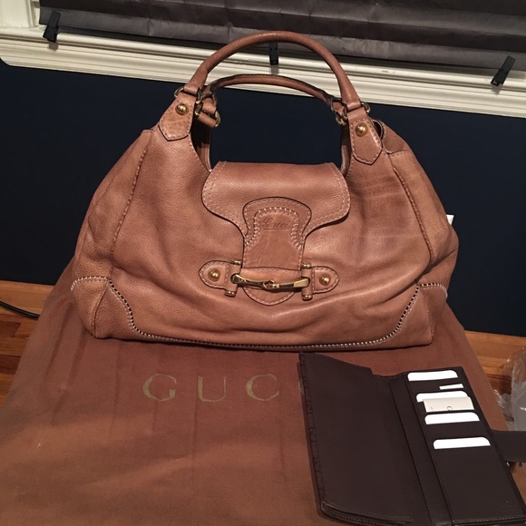 Guccibag - Picture 7 of 8